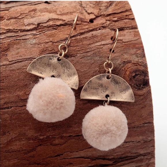 Blush Pink Earrings - Picture 2 of 4